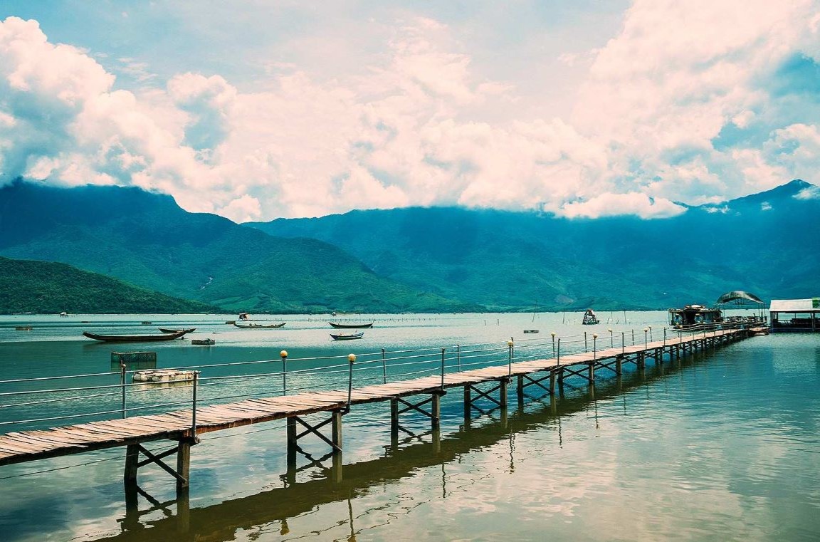 Đầm Lập An – bức tranh sơn thủy hữu tình giữa lòng đất cố đô